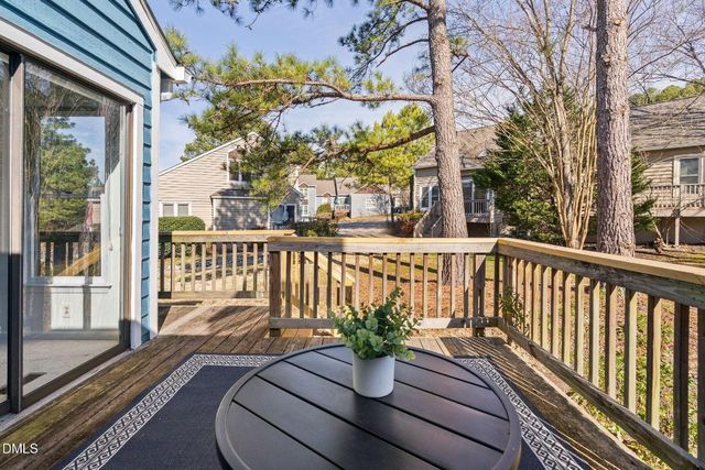 10 Hickorywood Square, Durham, NC 27713