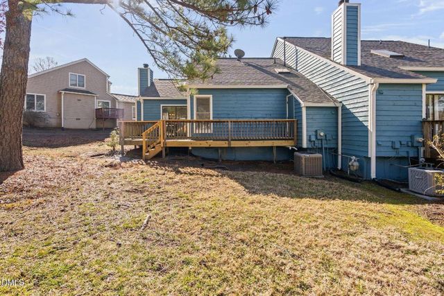 10 Hickorywood Square, Durham, NC 27713