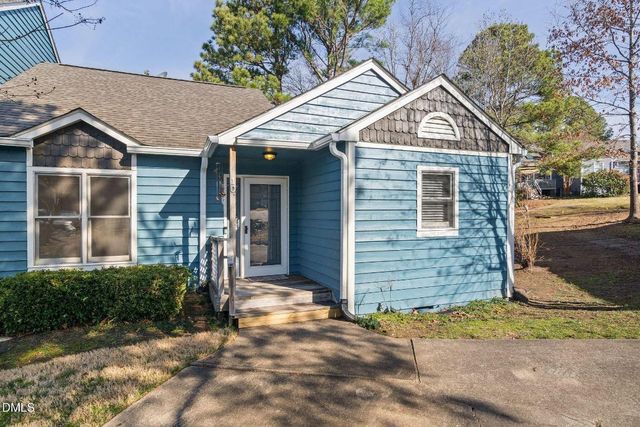 10 Hickorywood Square, Durham, NC 27713