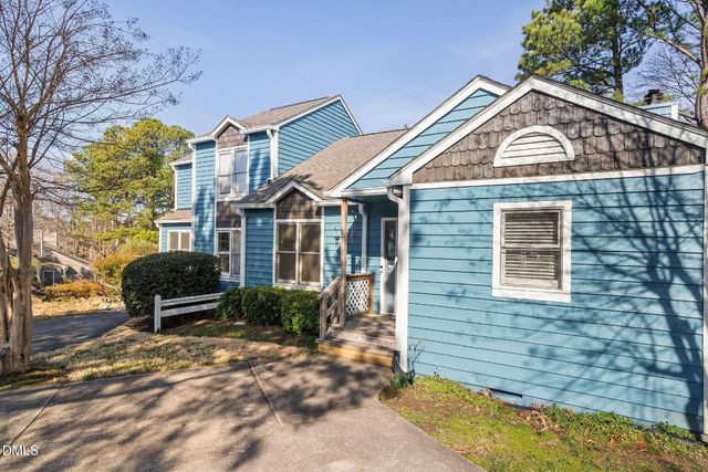 10 Hickorywood Square, Durham, NC 27713