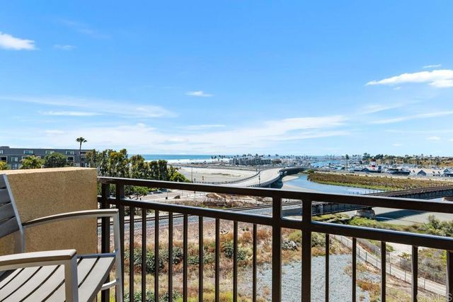 1021 Costa Pacifica Way 2406, Oceanside, CA 92054