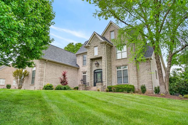 100 Gaston St, Hendersonville, TN 37075