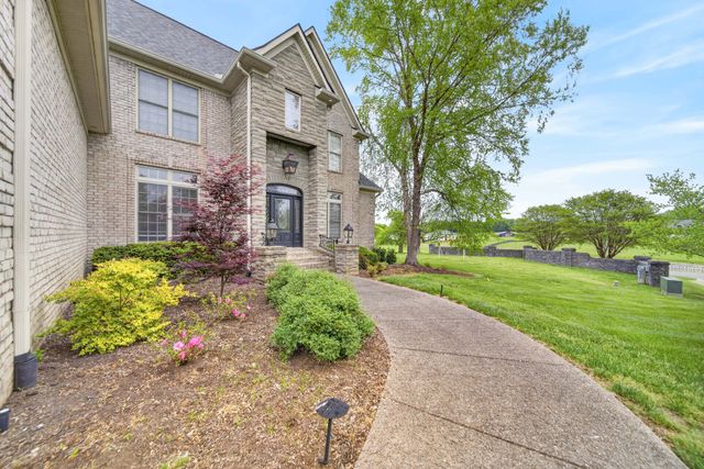 100 Gaston St, Hendersonville, TN 37075