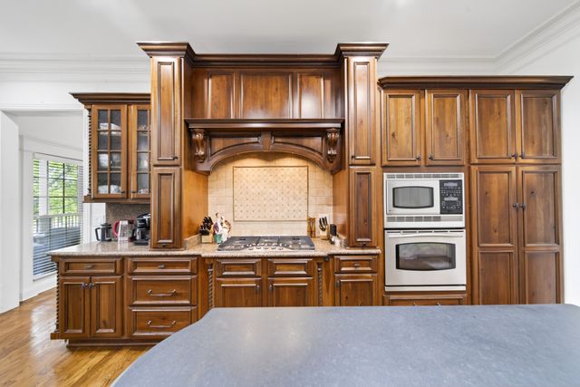 100 Gaston St, Hendersonville, TN 37075