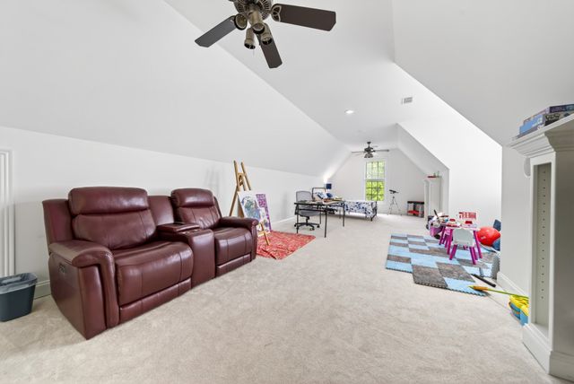 100 Gaston St, Hendersonville, TN 37075