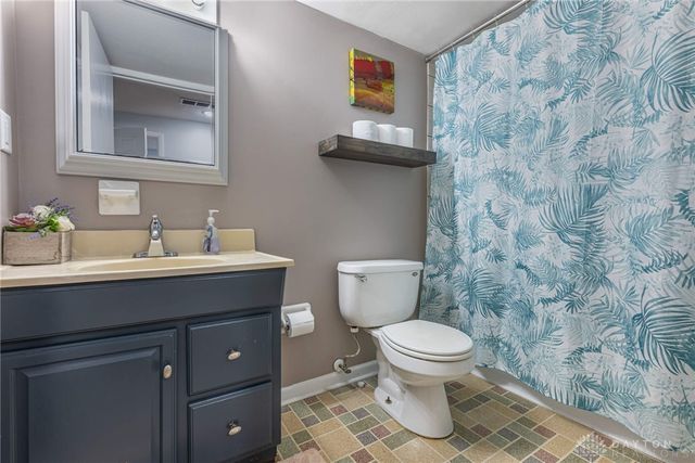 1295 Brainard Woods Drive, Washington Twp, OH 45458