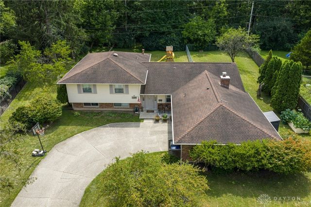 1295 Brainard Woods Drive, Washington Twp, OH 45458