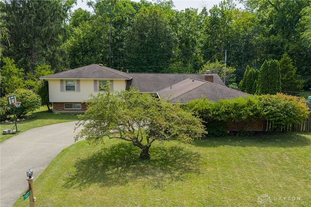 1295 Brainard Woods Drive, Washington Twp, OH 45458