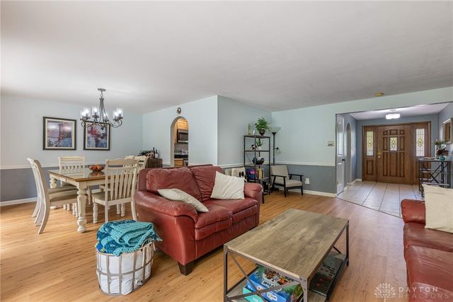 1295 Brainard Woods Drive, Washington Twp, OH 45458