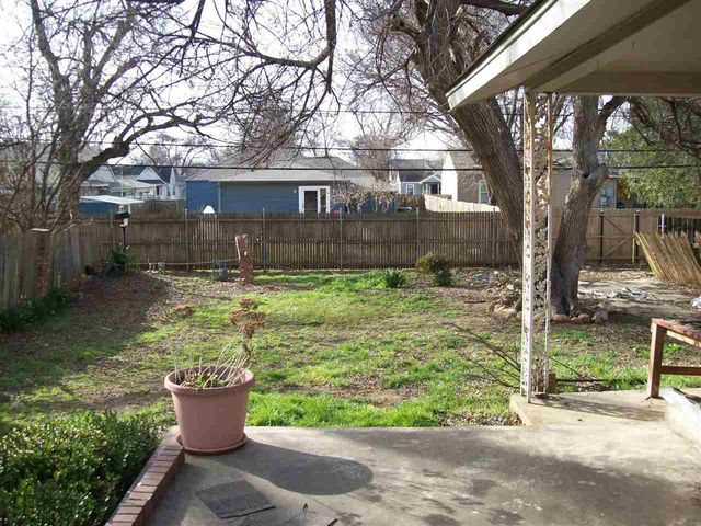 1114 NW Oak Ave, Lawton, OK 73507