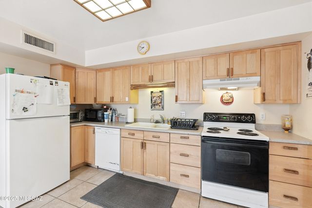 2154 N Calle De Vida, Tucson, AZ 85715