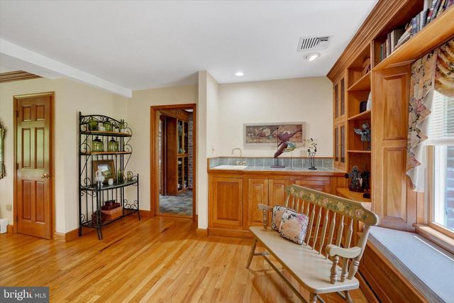 3701 TROUT RUN RD, York, PA 17406