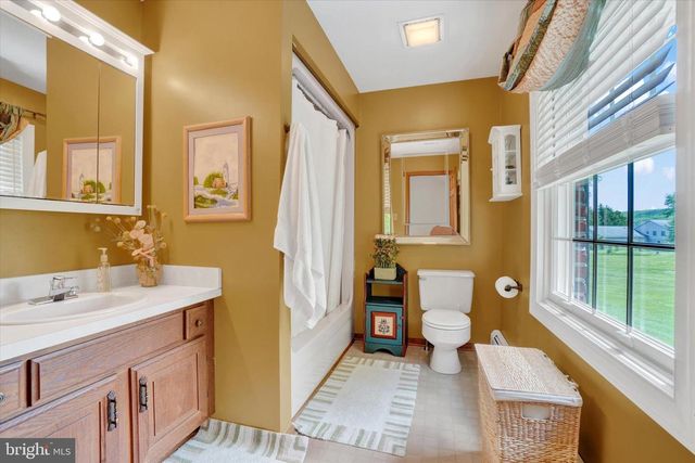 3701 TROUT RUN RD, York, PA 17406