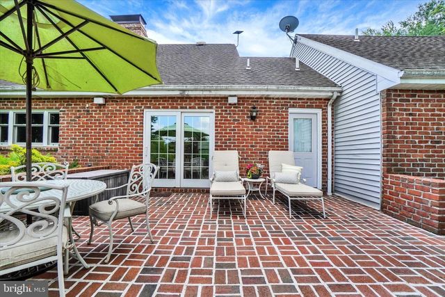 3701 TROUT RUN RD, York, PA 17406
