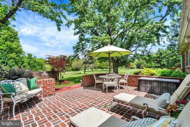 3701 TROUT RUN RD, York, PA 17406