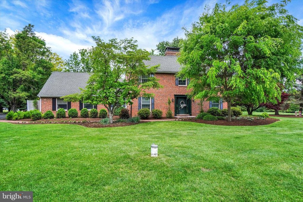 3701 TROUT RUN RD, York, PA 17406