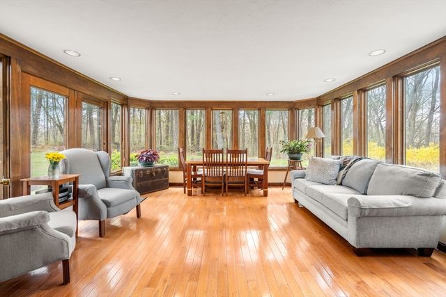 71 Jennifer Drive, West Springfield, MA 01089