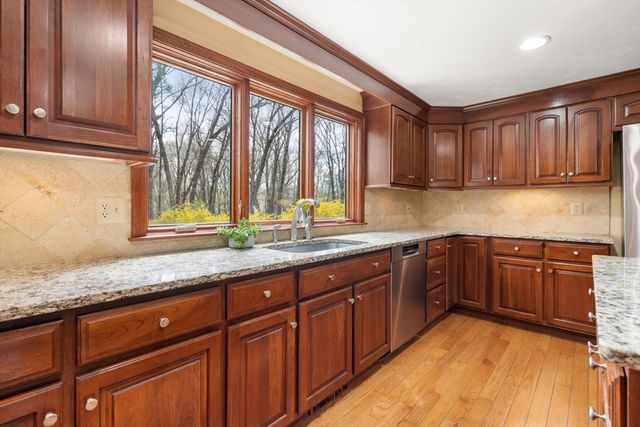 71 Jennifer Drive, West Springfield, MA 01089