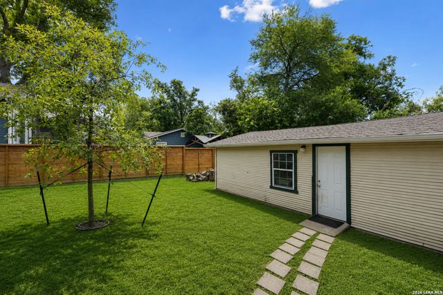 136 Argo Ave, Alamo Heights, TX 78209