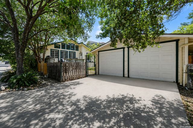 136 Argo Ave, Alamo Heights, TX 78209