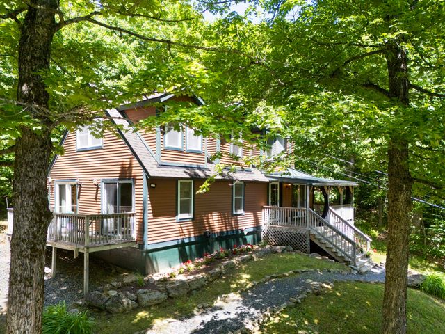 7 Lightning Ledge Way, Wilmington, VT 05363