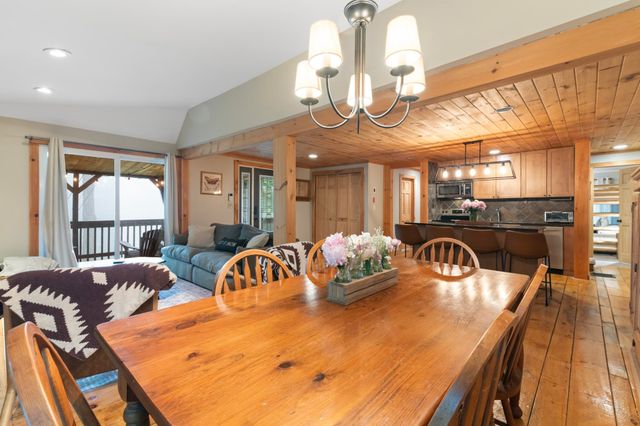 7 Lightning Ledge Way, Wilmington, VT 05363