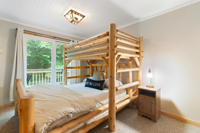7 Lightning Ledge Way, Wilmington, VT 05363