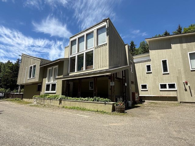 7 Lightning Ledge Way, Wilmington, VT 05363