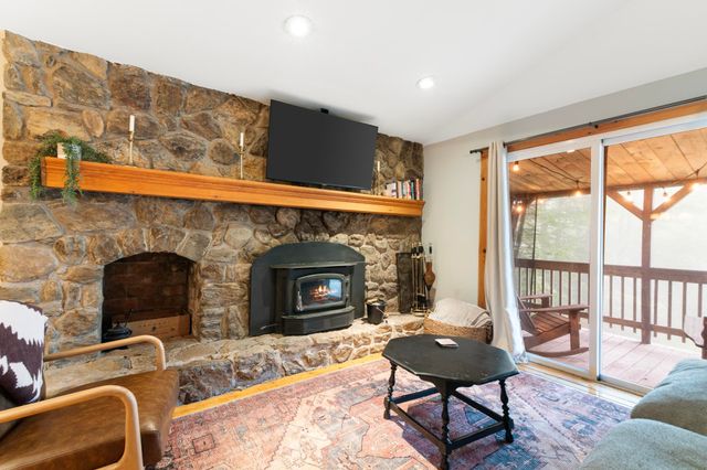 7 Lightning Ledge Way, Wilmington, VT 05363