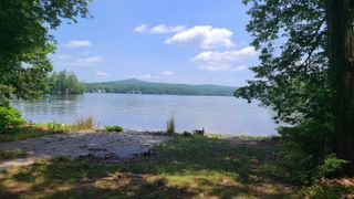 10 Crescent Drive, Barnstead, NH 03225