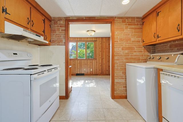 80 Hill Ave, Franklin, MA 02038