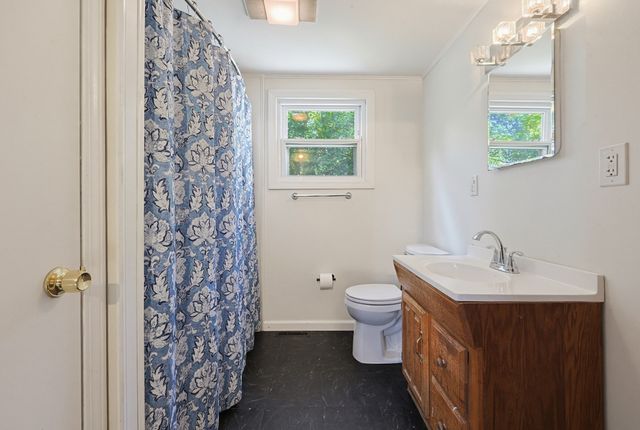 80 Hill Ave, Franklin, MA 02038