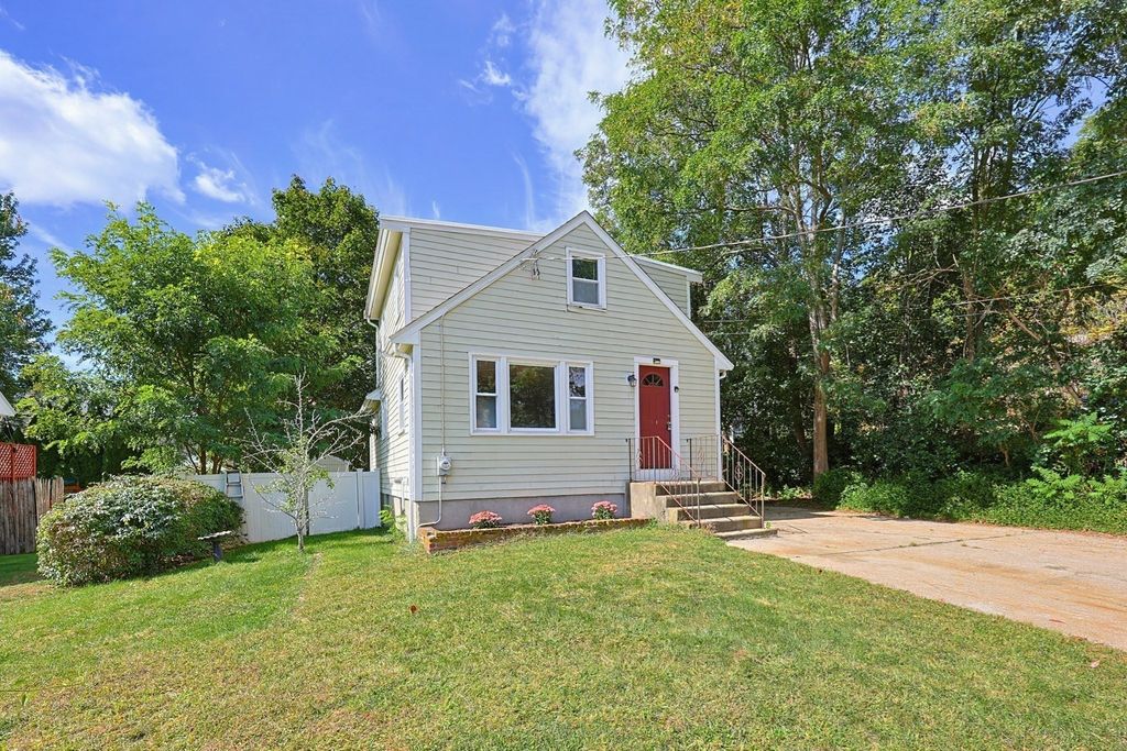 80 Hill Ave, Franklin, MA 02038