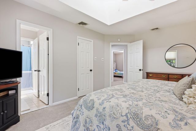 111 RICHARD DR, Chalfont, PA 18914
