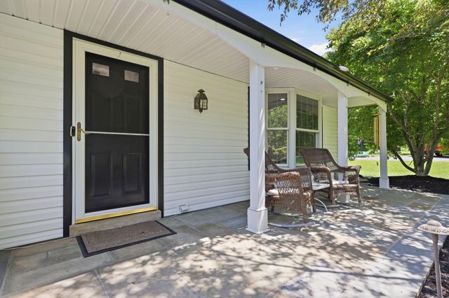 111 RICHARD DR, Chalfont, PA 18914
