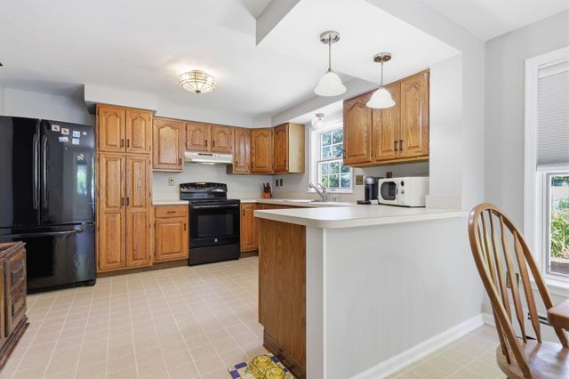 111 RICHARD DR, Chalfont, PA 18914