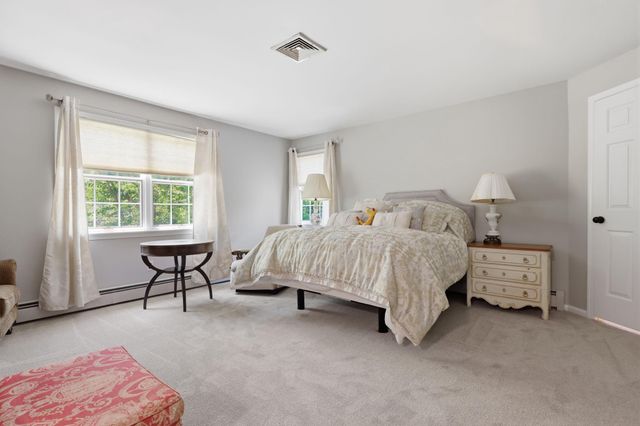 111 RICHARD DR, Chalfont, PA 18914