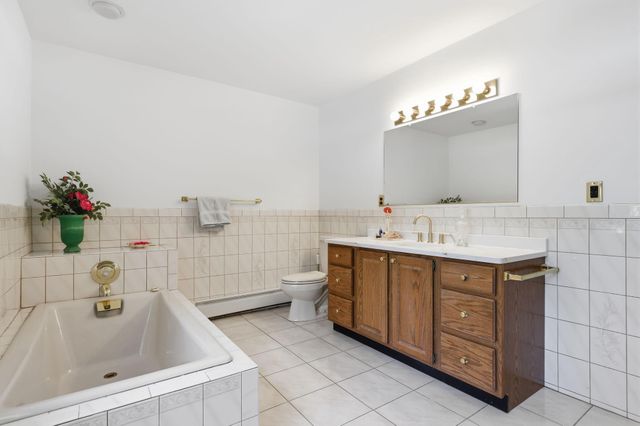 111 RICHARD DR, Chalfont, PA 18914