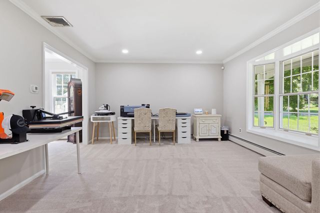 111 RICHARD DR, Chalfont, PA 18914