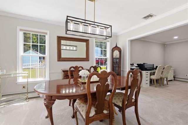 111 RICHARD DR, Chalfont, PA 18914