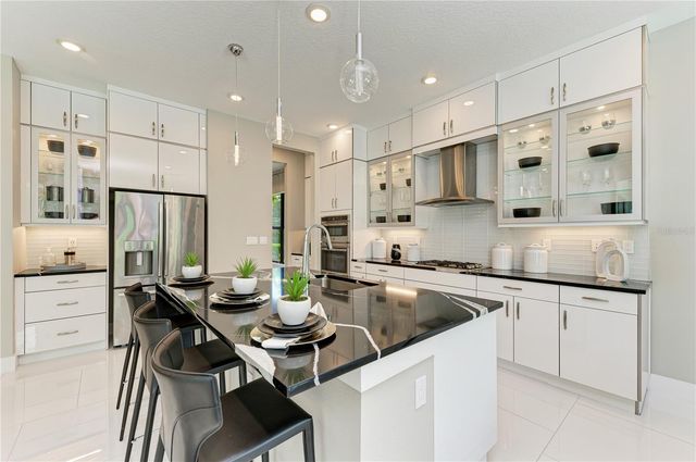 5060 SIMONS COURT, Lakewood Ranch, FL 34211