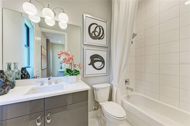 5060 SIMONS COURT, Lakewood Ranch, FL 34211