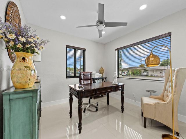 9365 SW 36th St, Miami, FL 33165