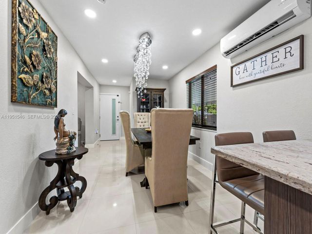 9365 SW 36th St, Miami, FL 33165