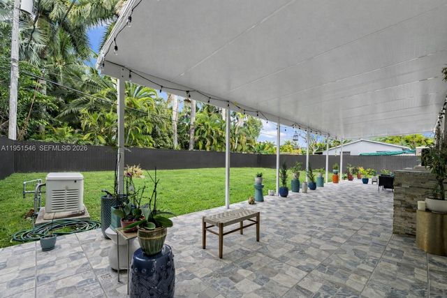 9365 SW 36th St, Miami, FL 33165