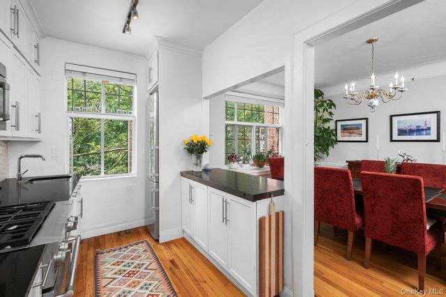 2 Westchester Ave 3K, White Plains, NY 10601