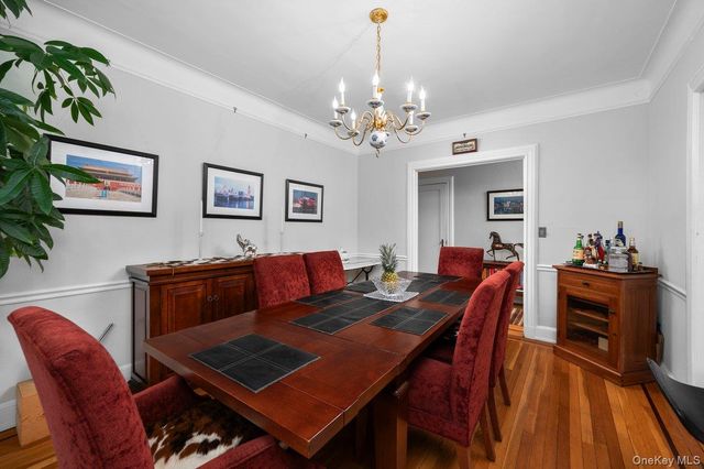 2 Westchester Ave 3K, White Plains, NY 10601
