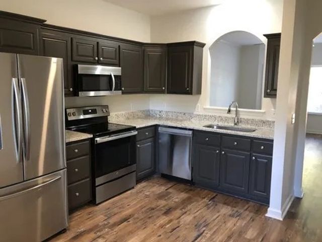 1307 Cashmere Dr, Thompsons Station, TN 37179