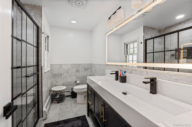 9 Weaver Lane, Dix Hills, NY 11746