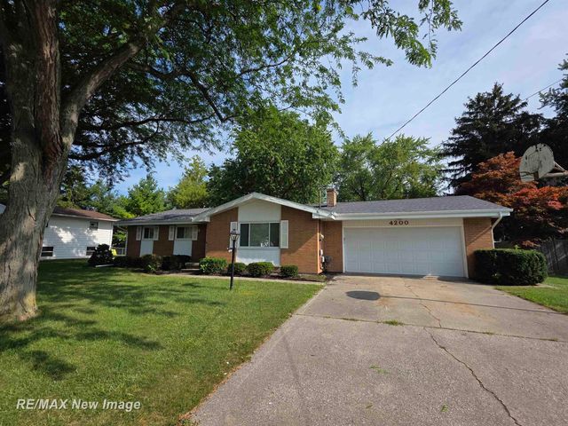 4200 S Wayside Drive, Saginaw, MI 48603